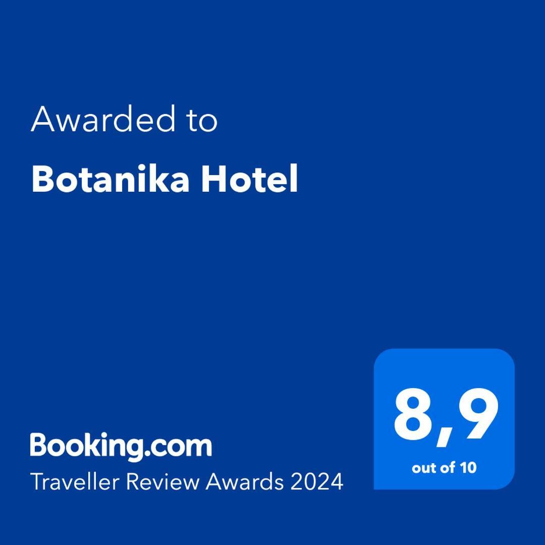 Botanika Hotel ブジュンブラ エクステリア 写真